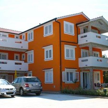 Villa San Малинска Экстерьер фото