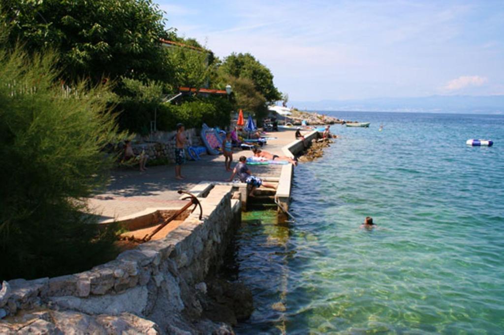 Villa San Малинска Экстерьер фото